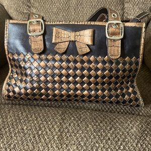 Sharif Studio Brown Woven Leather Handbag
Bag Shoulder Satchel